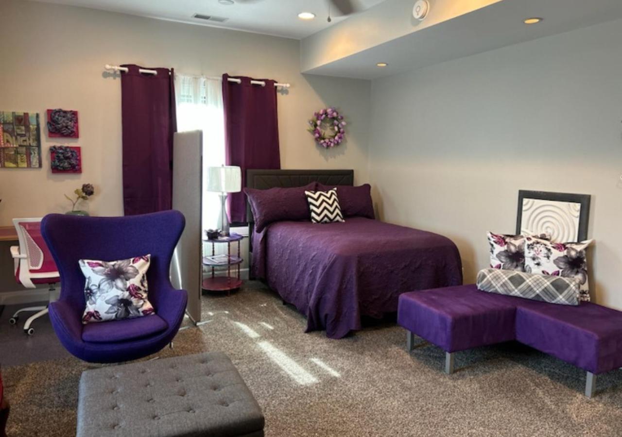 Vip Suites For Business Women, Nurses, College Moms Traveling To Indianapolis Exterior photo