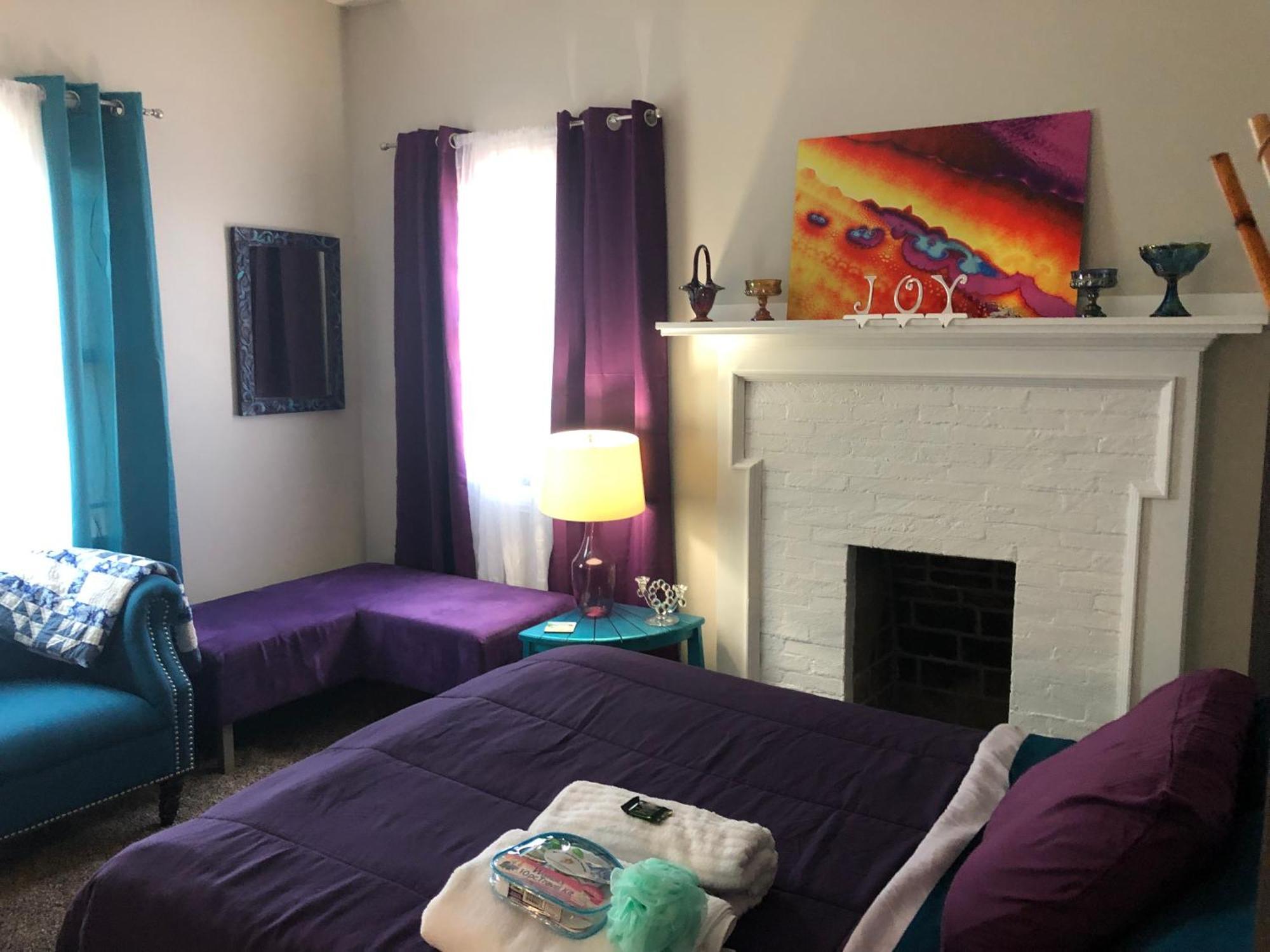 Vip Suites For Business Women, Nurses, College Moms Traveling To Indianapolis Exterior photo