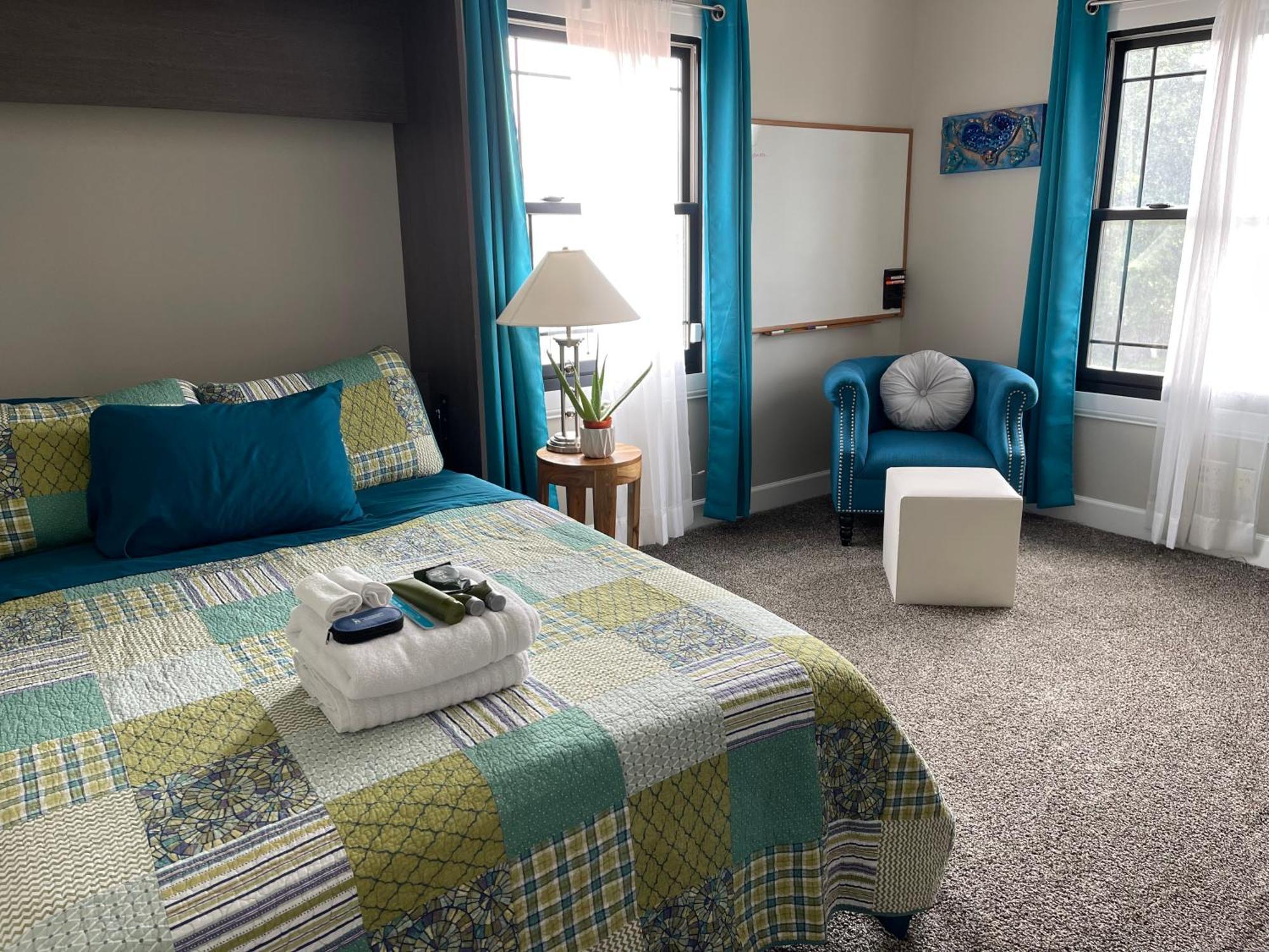 Vip Suites For Business Women, Nurses, College Moms Traveling To Indianapolis Exterior photo